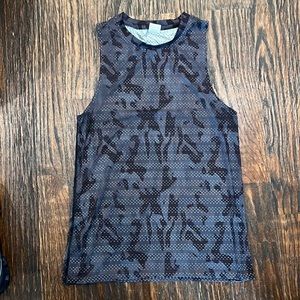 Zyia Camo Chill Tank Size S